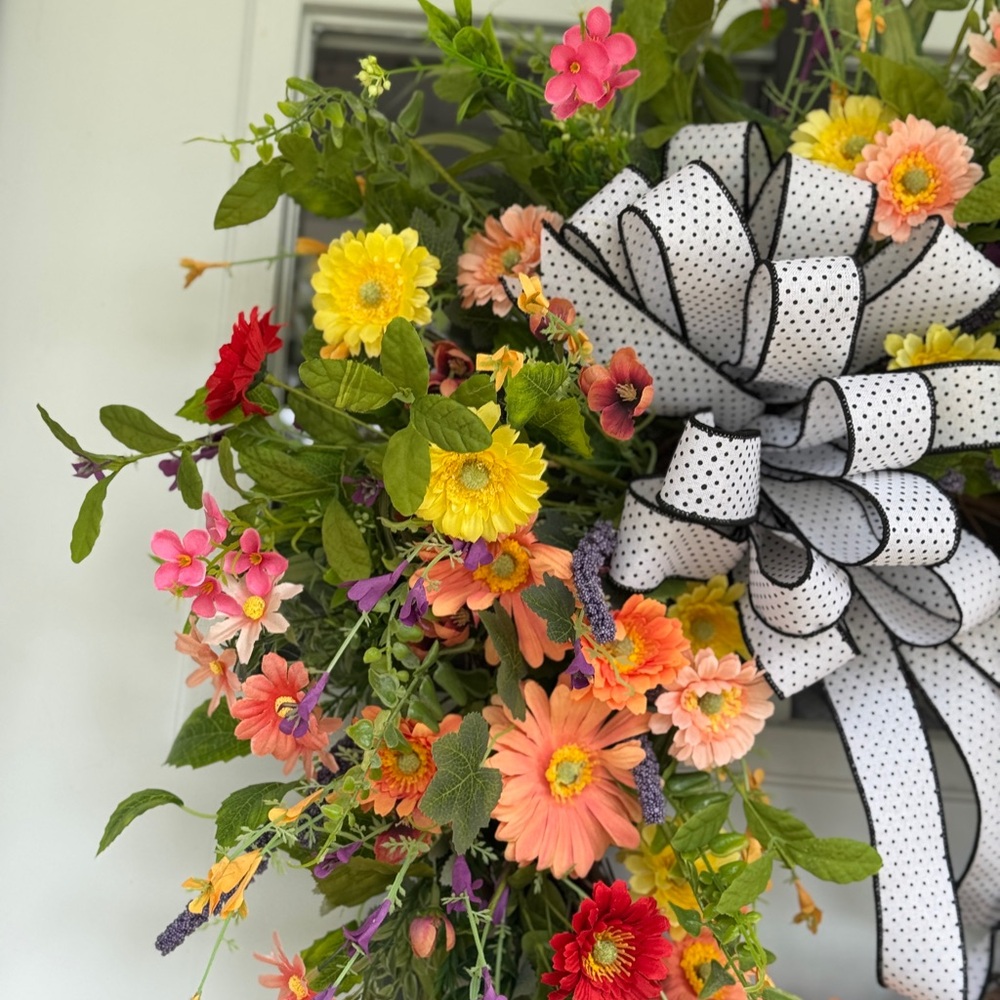 SOLD LOCALLY Spring Mixed Floral Design Wreath - Picture 5 of 9